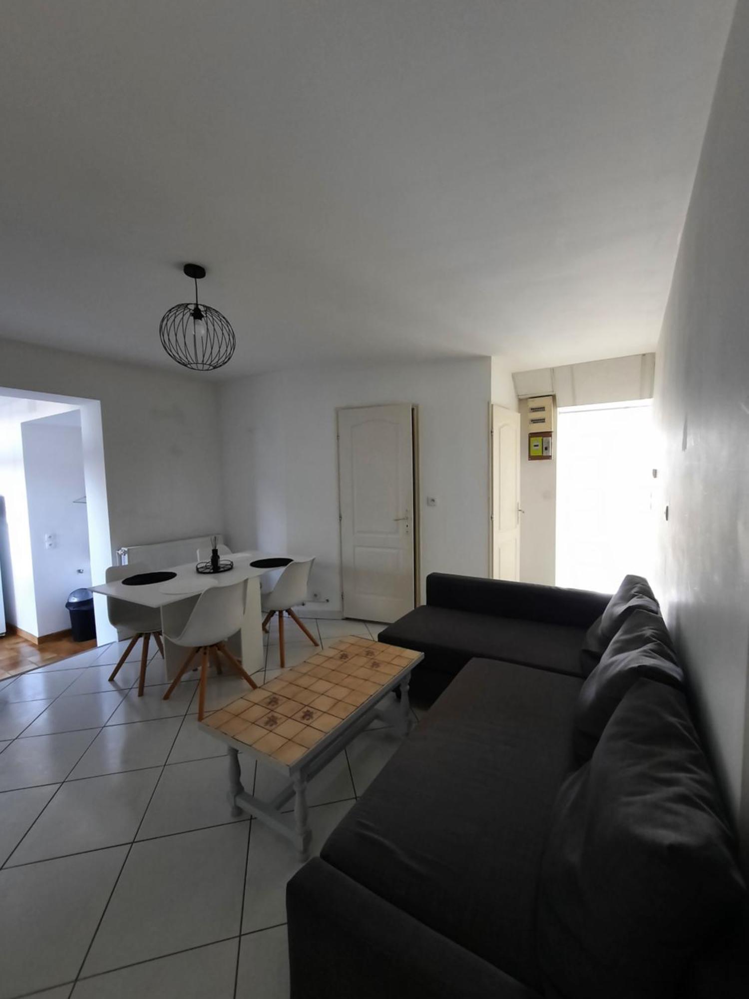 Le-Bon-Appart De Plain-Pied Avec Terrasse Auxonne Kültér fotó